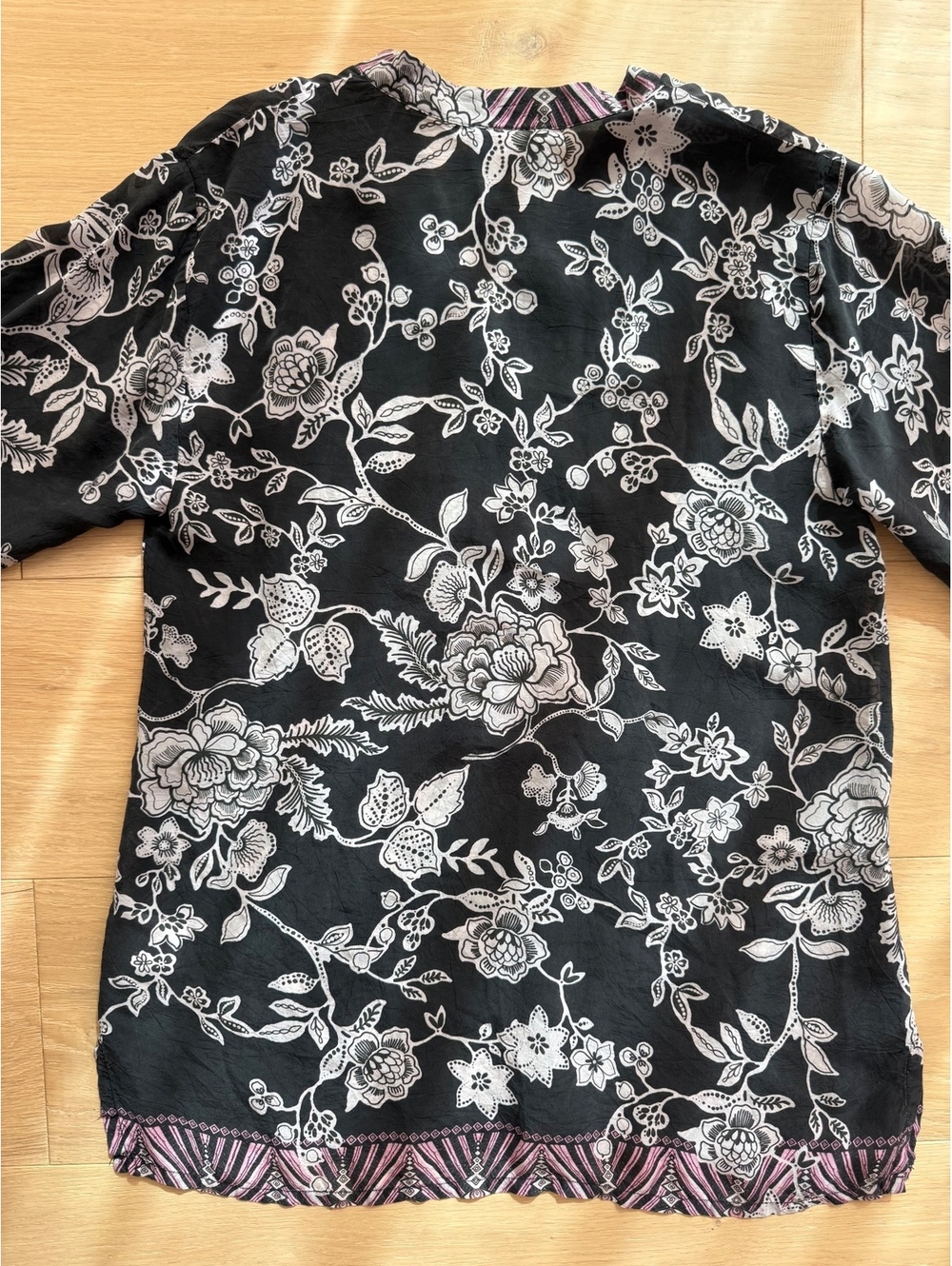 Johnny Was Edina Floral Blouse XS Black Pink 100% Rayon Modified Sleeves - Picture 4 of 10